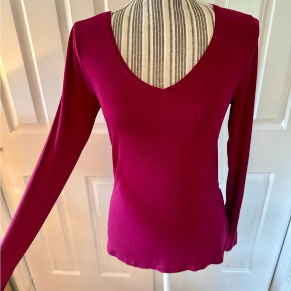 White House Black Market Pink Fitted Long Sleeve Blouse - Picture 2 of 9